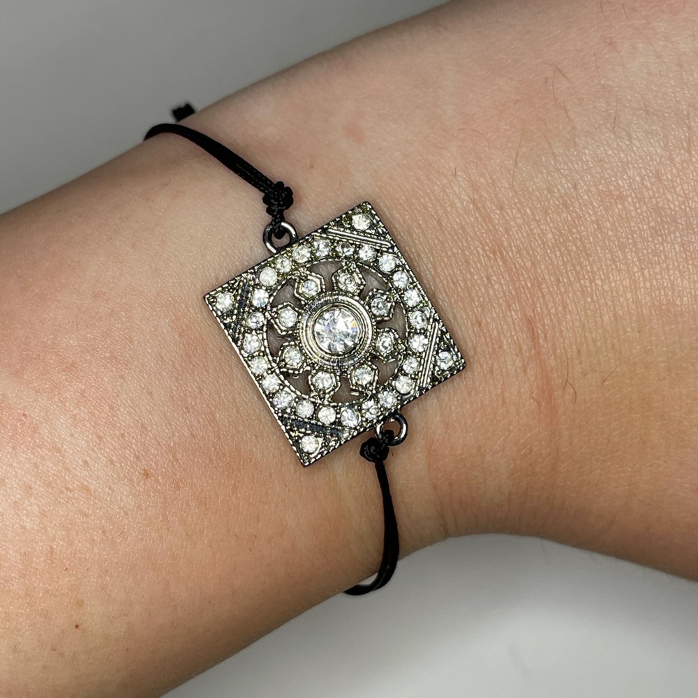 Light silver square bracelet
